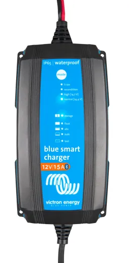 Blue Smart IP65 Charger 12/15 + CEE connector