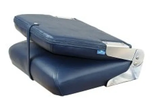 Bootssitz klappbar weiß mit blauen Streifen