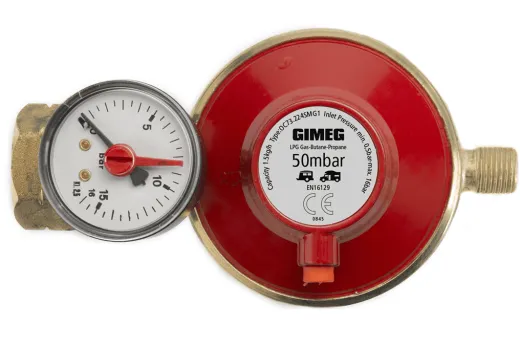 Gasdruckregler - 50 mbar mit Manometer (Butan und Propan)