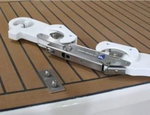 Hurley H2o Davit System 36 Mount Soft Bottom Mit Fußplatte Zur Dauerhaften Befestigung An Der Badeplattform