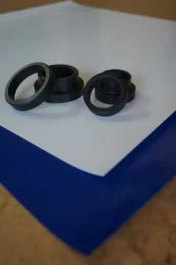 Planenabdeckung mit Kunststoff Ringen
