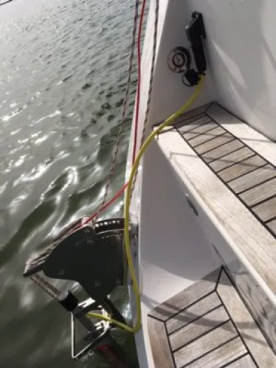 Spiegelhalterung zu Hydro Charger einzeln