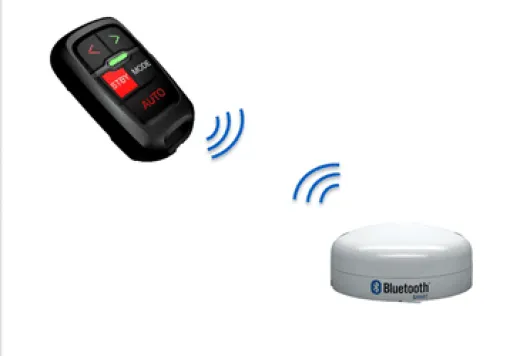 WR10 Autopilot Remote und Base Station.