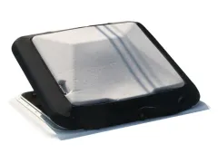 GNautics iQ Hatch-Cover Lewmar Size 60 576x576 sandbeige